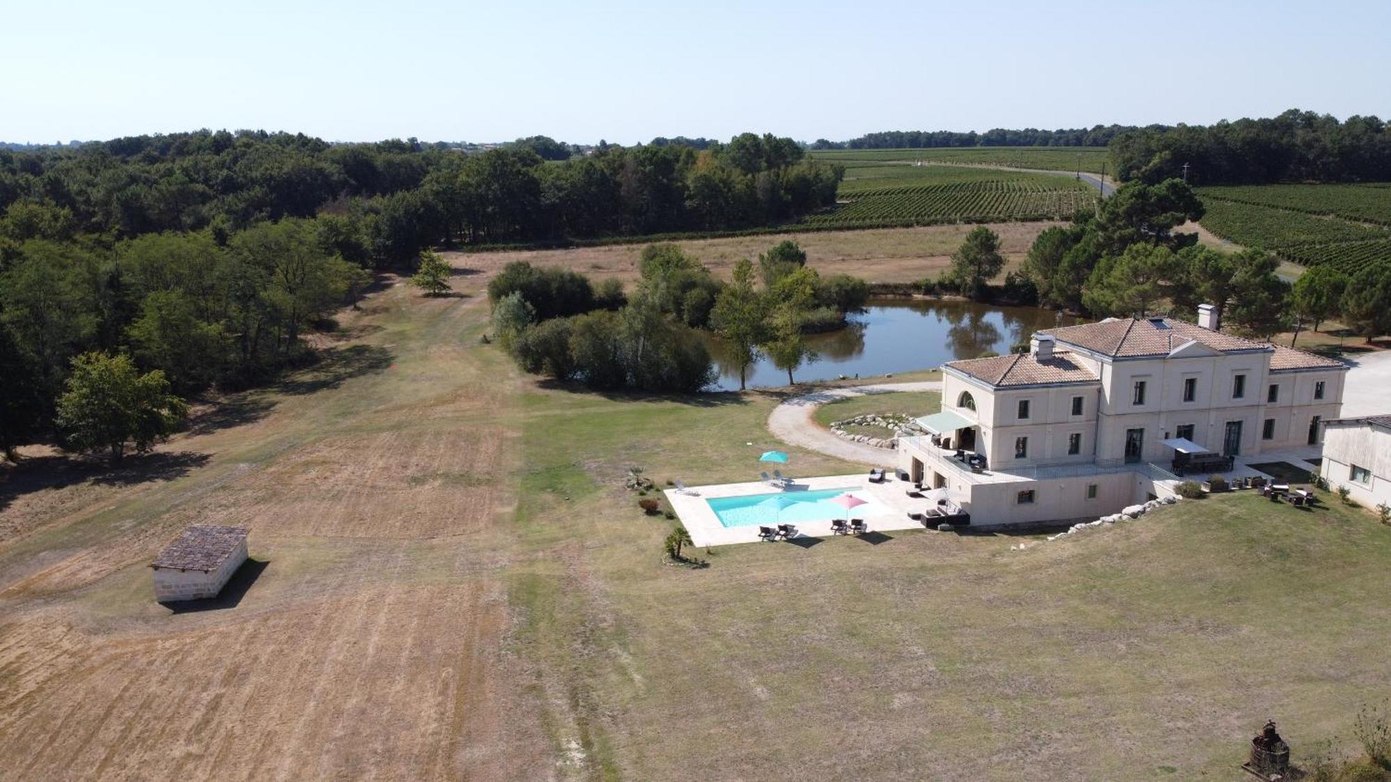 Domaine De L'Émeraude Petit-Palais-et-Cornemps Buitenkant foto